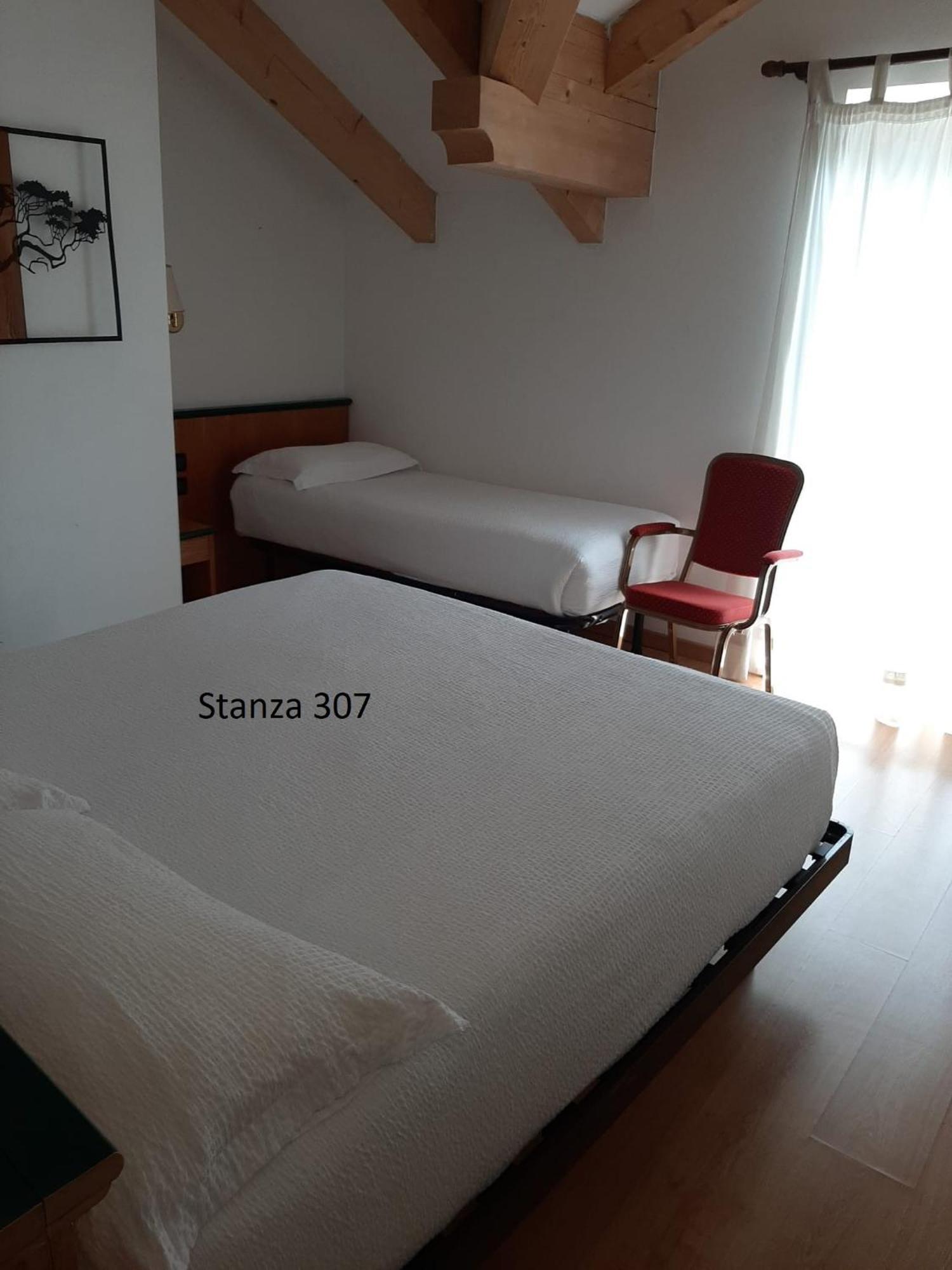 Hotel Pizboe مازين المظهر الخارجي الصورة